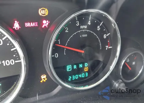 2013 Jeep Wrangler Unlimited Sport z USA, uszkodzony, nr VIN 1C4HJWDG8DL682012